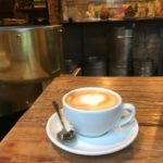 Cappuccinopause bevor ich zurück an den Schreibtisch gehe