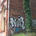 Noirig ists auf dem Weg zum Mittagessen.