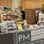Der Messestand vom PMLakeman-Verlag
