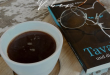 Obligatorischer Kaffee  und Foto