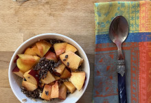 Frühstück mit Pfirsich