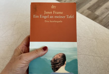 Lesen im Wartezimmer