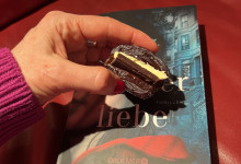 Lesepause mit Dattelnaschi