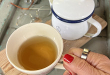 Teetreffen mit meiner Freundin im Café