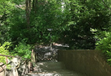 Danach die Treppe hinunter …