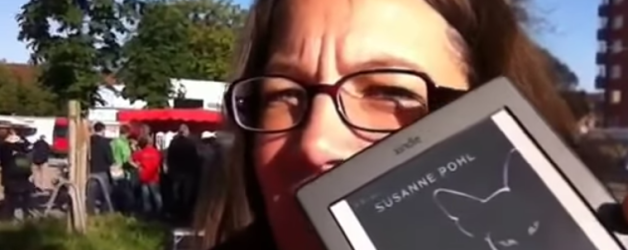 Danke! „Plötzlich waren Taval, die Taxifahrerin Marianne und Kommissarin Hardenberg mit auf der Feier.“
