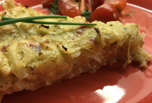 Zwiebelkuchen und Tomatensalat