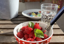 Frühstück auf dem Balkon