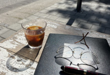 Sonne, Kaffee, Journal